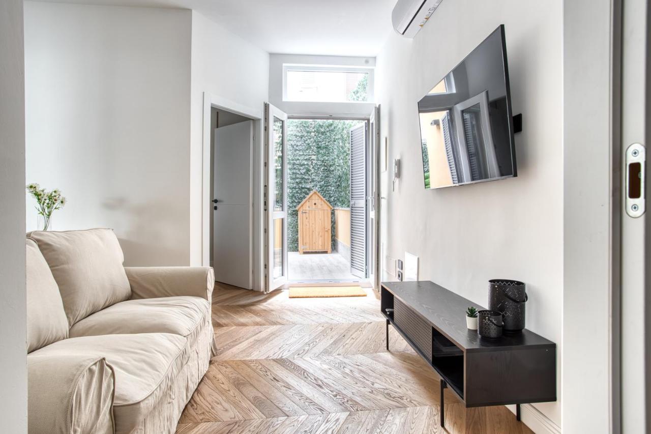 Apartmán Joivy Stunning Flat With Balcony Milán Exteriér fotografie